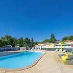6 Pers, Proche Europa Park, Menage Inclus, En Avec Piscines 营地 *