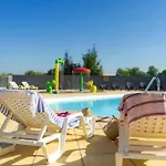 6 Pers, Proche Europa Park, Menage Inclus, En Avec Piscines